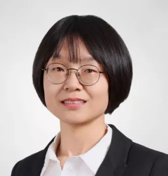 Photo of Vivian Wang