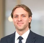 Steven Howick-Brown Photo